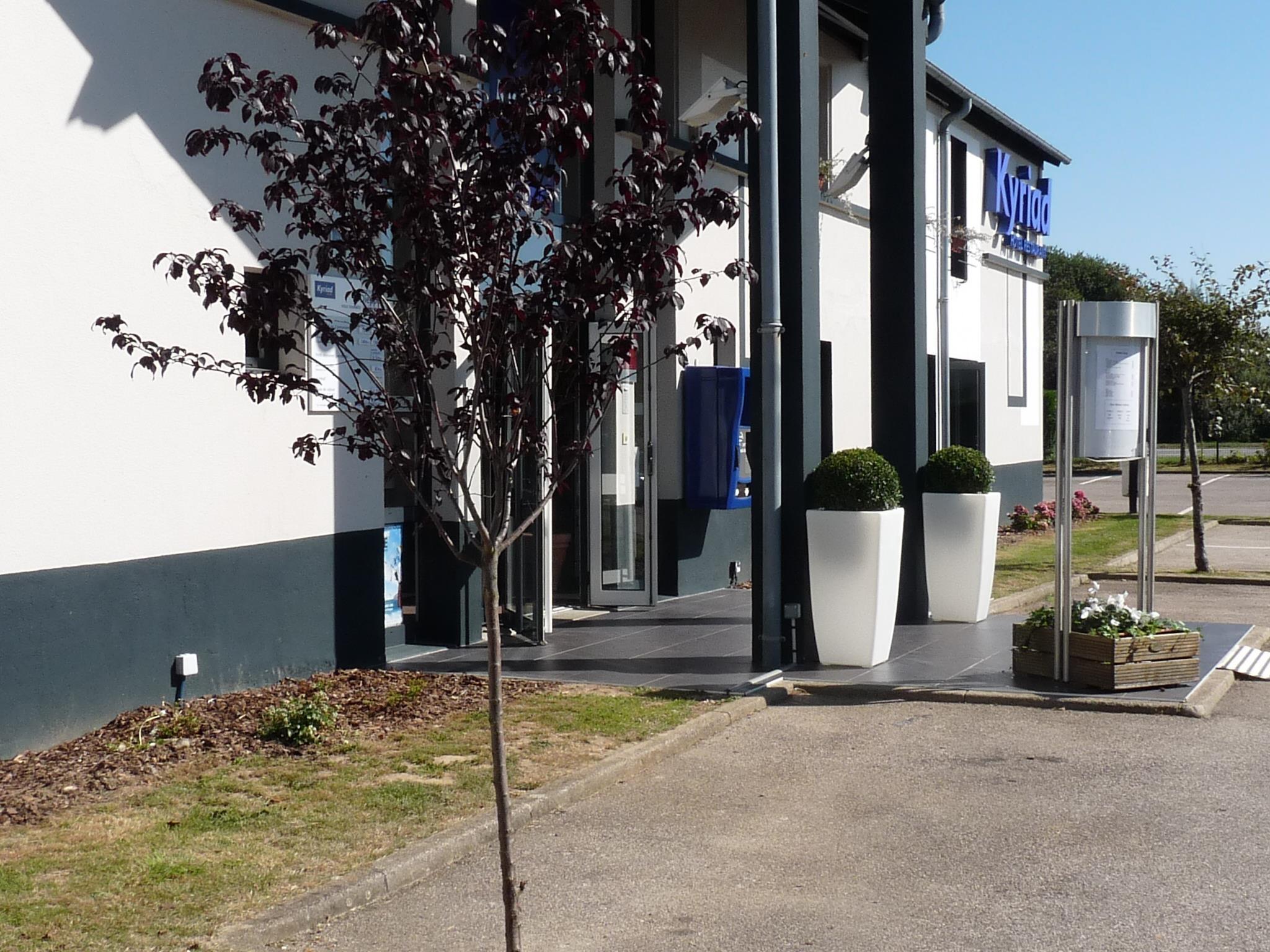 Hotel Kyriad Dieppe Saint-Aubin-sur-Scie Exterior foto